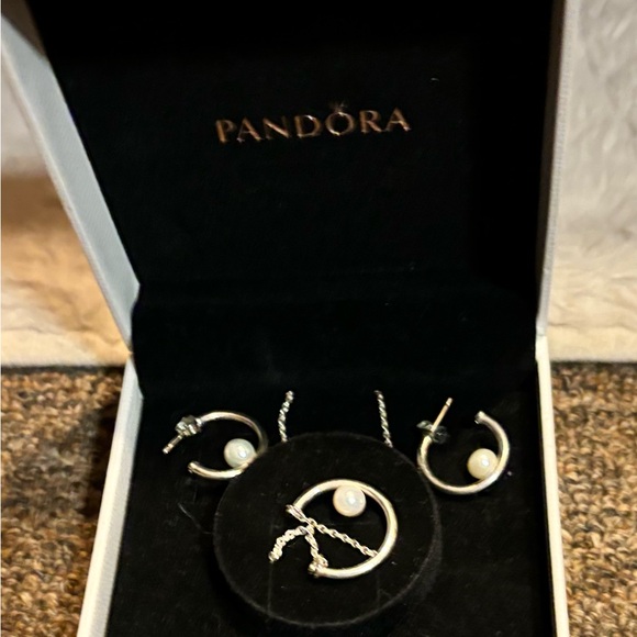 NWOT Pandora pearl and silver necklace and earrings - Picture 5 of 5